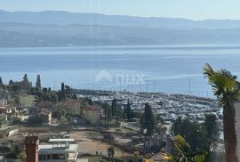 OPATIJA, IČIĆI - kuća od 240m2 na odličnoj poziciji s bazenom i pogledom na more, Opatija - Okolica, Haus