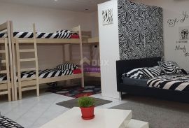 ZAGREB - Hostel na odličnoj lokaciji sa uhodanim poslom, Zagreb, بيت