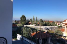 ISTRA, PULA, ŠTINJAN- Moderna vila s bazenom i pogledom na more, Pula, Casa