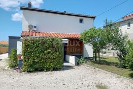 ZADAR, DEBELJAK - Prekrasna vila s bazenom, Sukošan, Casa