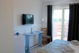 ISTRA, ROVINJ - Apart hotel s pogledom na more, Rovinj, Haus