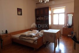 LOVRAN, CENTAR - stan 2. RED DO MORA 110m2 s panoramskim pogledom na more, Lovran, Appartment