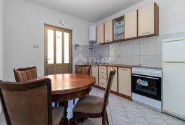 CRIKVENICA - Kuća s više apartmana  i pogledom na more, Crikvenica, Famiglia