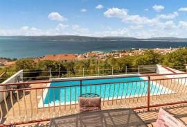 CRIKVENICA - Kuća s više apartmana  i pogledom na more, Crikvenica, Famiglia