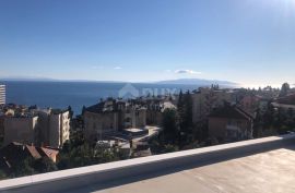 OPATIJA - Stan u staroj vili s predivnim pogledom na more, Opatija, Apartamento