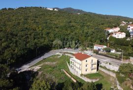 OPATIJA, POBRI - samostojeća kuća 580m² s pogledom na more + okućnica 3200m2, Opatija, House