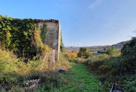 ISTRA, MOMJAN - Zemljište s pogledom i građevinskom dozvolom za gradnju više objekata, Buje, Terrain