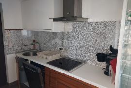 OPATIJA, VEPRINAC - vila 1000m2 s pogledom na more, 6 apartmana i bazenom + okoliš 1000m2, Opatija - Okolica, Ev