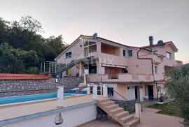 OPATIJA, VEPRINAC - vila 1000m2 s pogledom na more, 6 apartmana i bazenom + okoliš 1000m2, Opatija - Okolica, Ev