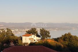 OPATIJA, VEPRINAC - vila 1000m2 s pogledom na more, 6 apartmana i bazenom + okoliš 1000m2, Opatija - Okolica, Ev