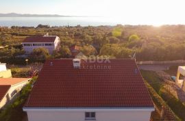 ZADAR - Kuća s bazenom u blizini mora, Zadar - Okolica, Дом