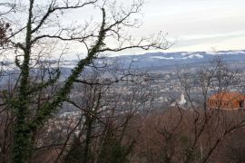 RUKAVAC - građevinski teren 3100m2 za stambenu zgradu - stanove  obiteljsku kuću, Matulji, Arazi