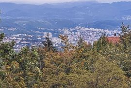 RUKAVAC - građevinski teren 3100m2 za stambenu zgradu - stanove  obiteljsku kuću, Matulji, Arazi