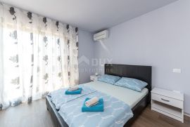 ISTRA, MEDULIN Apartmanska kuća u Banjolama - POGLED NA MORE!!, Medulin, Kuća