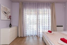 ISTRA, MEDULIN Apartmanska kuća u Banjolama - POGLED NA MORE!!, Medulin, Kuća