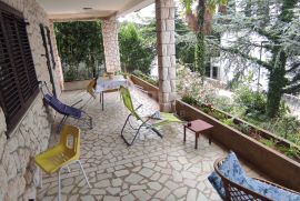 CRIKVENICA, DRAMALJ - Etaža u visokom prizemlju s vrtom, Crikvenica, Appartement