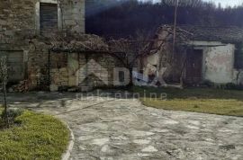 BUZET, JURADI - Samostojeća starina za obnovu, Buzet, Casa