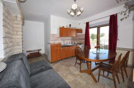 ISTRA, POREČ - Apartmanska kuća s pogledom na more, Poreč, Ev