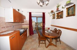 ISTRA, POREČ - Apartmanska kuća s pogledom na more, Poreč, Ev