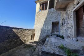 ISTRA, MOTOVUN - Višekatnica u centru Motovuna, Motovun, Famiglia