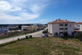 ISTRA, NOVIGRAD - Prostran i kvalitetan stan u blizini mora, Novigrad, Apartamento