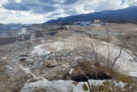 PERMANI - građevinski teren 1640 m2 za halu / poslovnu zgradu, Matulji, Arazi