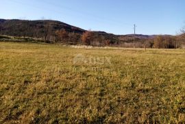 ISTRA, LABIN - Građevinsko zemljište od 556 m2, Kršan, Terreno