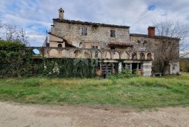 ISTRA, GROŽNJAN - Imanje na uzvisini, savršena lokacija, kompleks zemljišta, kamene kuće, panoramski pogledi sa svih strana - Rijetkost na tržištu!!, Grožnjan, Land