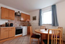 ISTRA, ROVINJ Apartmanska kuća na samo 40m od mora!, Rovinj, Famiglia