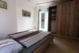 ISTRA, ROVINJ Apartmanska kuća na samo 40m od mora!, Rovinj, Famiglia