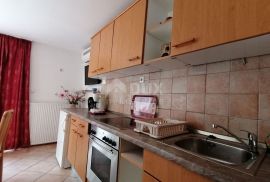 ISTRA, ROVINJ Apartmanska kuća na samo 40m od mora!, Rovinj, Famiglia