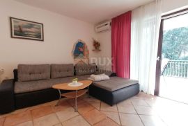 ISTRA, ROVINJ Apartmanska kuća na samo 40m od mora!, Rovinj, Famiglia