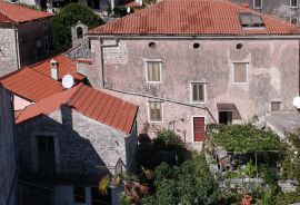 ISTRA - SVETI LOVREČ - Kuća za investiciju, Sveti Lovreč, Σπίτι