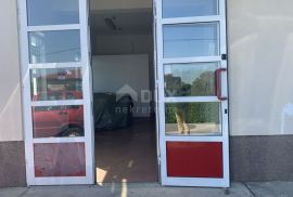 RIJEKA, DONJA DRENOVA - POSLOVNI PROSTOR 70m2, Rijeka, Propriedade comercial