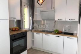 OPATIJA, IKA, OPRIČ - kuća / villa 500m2 s pogledom na more i bazenom + okoliš 1000m2, Opatija - Okolica, Haus