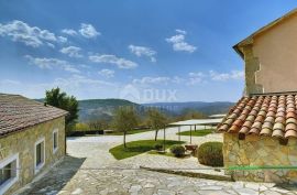 ISTRA, LUPOGLAV - Kamene vile u rustikalnom stilu s panoramskim pogledom, Lupoglav, Ev