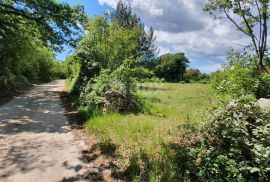 ISTRA, SVETVINČENAT - Zemljište sa započetom gradnjom gospodarskog i stambenog objekta, Svetvinčenat, Terrain