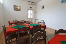 ISTRA, KRŠAN - Poslovni prostor - Restoran s uhodanim poslom 300,75m2, Kršan, Poslovni prostor