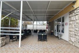 ISTRA, KRŠAN - Poslovni prostor - Restoran s uhodanim poslom 300,75m2, Kršan, Poslovni prostor