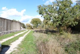 MARČANA - RAKALJ - građevinski teren 5205m2 sa pogledom na more za obiteljsku kuću / villu / apartmane / kuću za iznajmljivanje sa bazenom / kuću za odmor sa bazenom, Marčana, Arazi