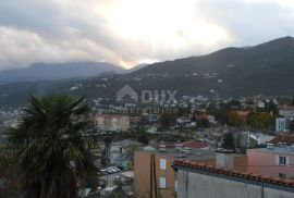 OPATIJA, MATULJI - kuća 300m2 s dvoetažnim stanom i dva apartmana na velikoj okućnici površine 710m2, Matulji, Σπίτι