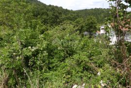 RUKAVAC - građevinski teren 2059m2 za stambenu zgradu – stanove- apartmane  / obiteljsku kuću / villu / za kuće za iznajmljivanje sa bazenom / kuću za odmor sa bazenom, Matulji, Arazi