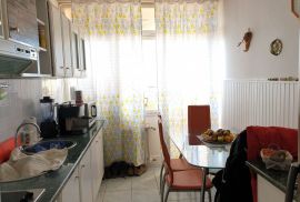 Stan Krimeja, 70m2 - 3SKL, sa prekrasnim pogledom na more, Rijeka, Appartement