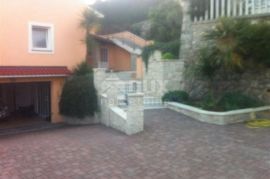 Kuća dvokatnica, Lovran - samostojeća 350m², prodaja, Lovran, Дом