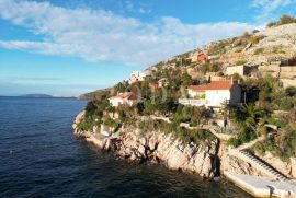 Josinovac kuća prvi red do mora, Senj, Casa