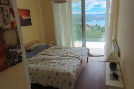 Opatija, stan 105,43 m2 na odličnoj lokaciji s pogledom na more, Opatija, شقة