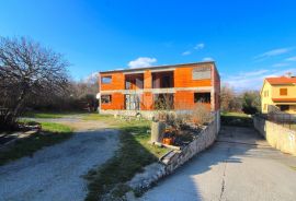 Labin, okolica grada, rohbau zgrada sa velikim zemljištem, Labin, House