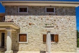 OTOK KRK, DOBRINJ- Luksuzna vila u mediteranskom stilu, Dobrinj, Kuća