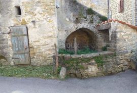 ISTRA, MOTOVUN - Kamena starina za adaptaciju, Motovun, Ev