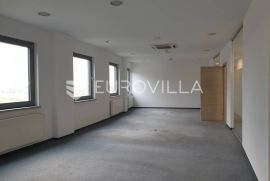 Poslovni prostor za zakup 440 m2 (Novi Zagreb - Buzin), Zagreb, Commercial property